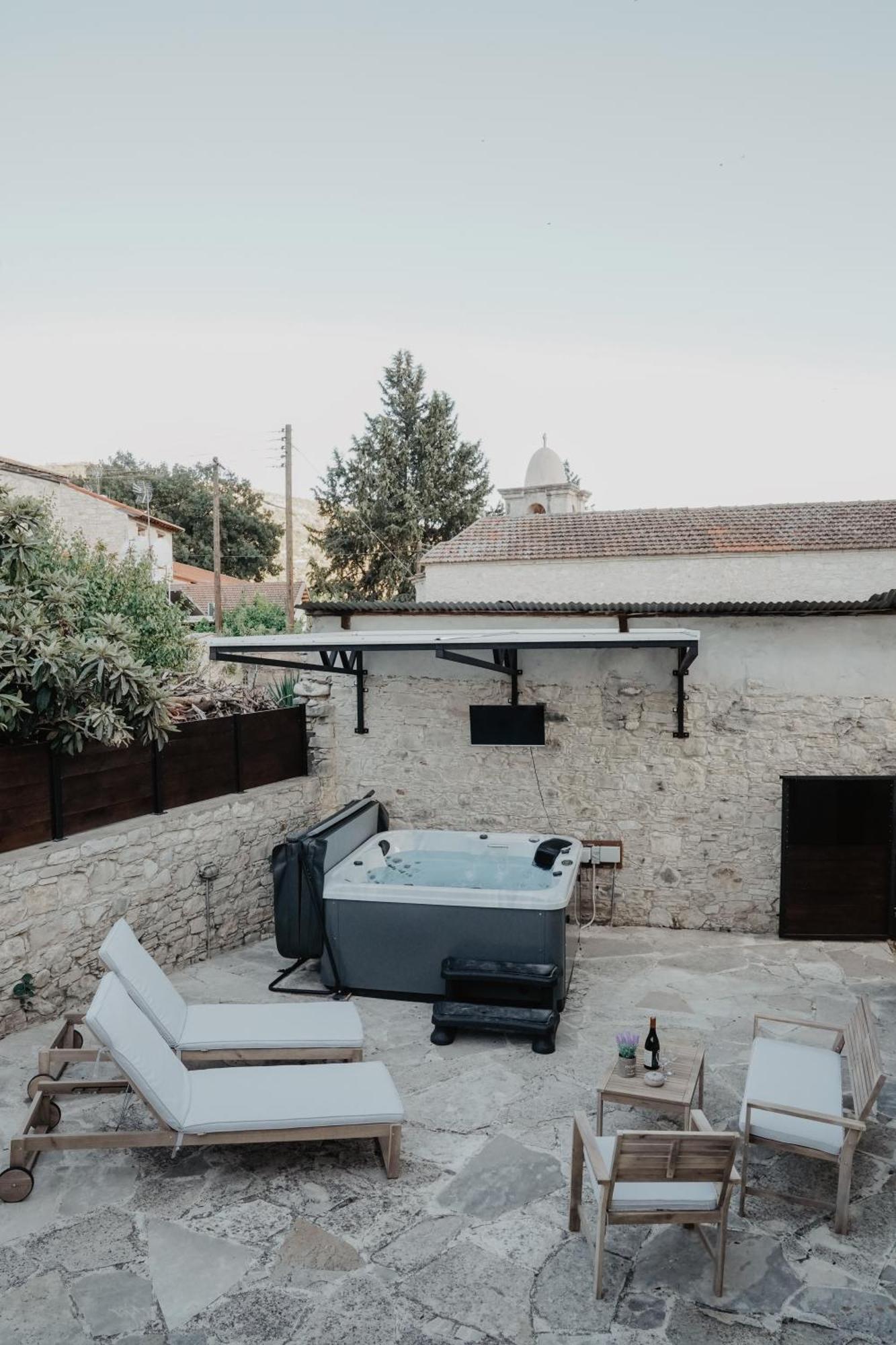 The Stonehouse Suites With Private Bath Spas Limassol Luaran gambar